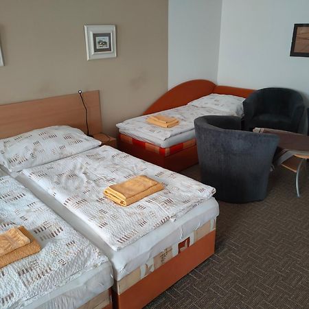 Apartmany - Penzion Smetanka Ceske Budejovice Exterior foto