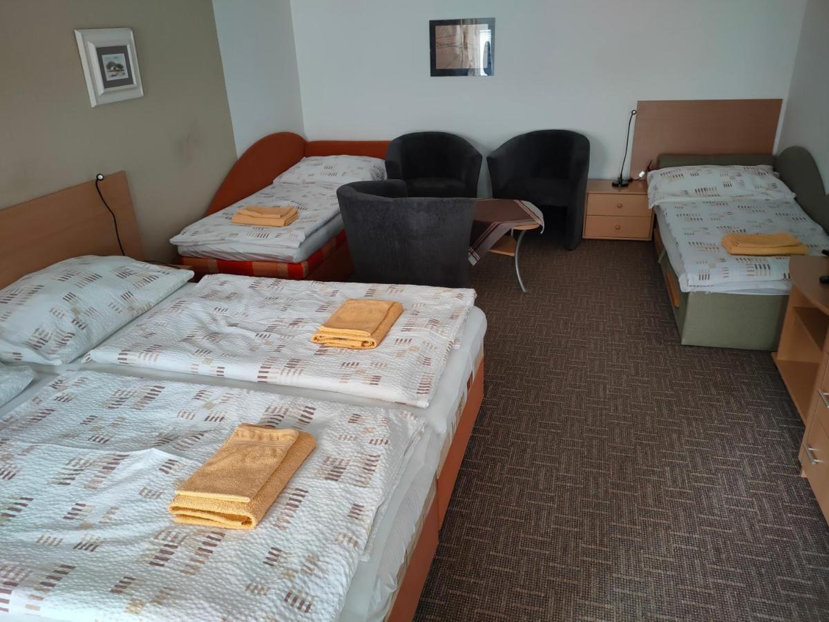 Apartmany - Penzion Smetanka Ceske Budejovice Exterior foto