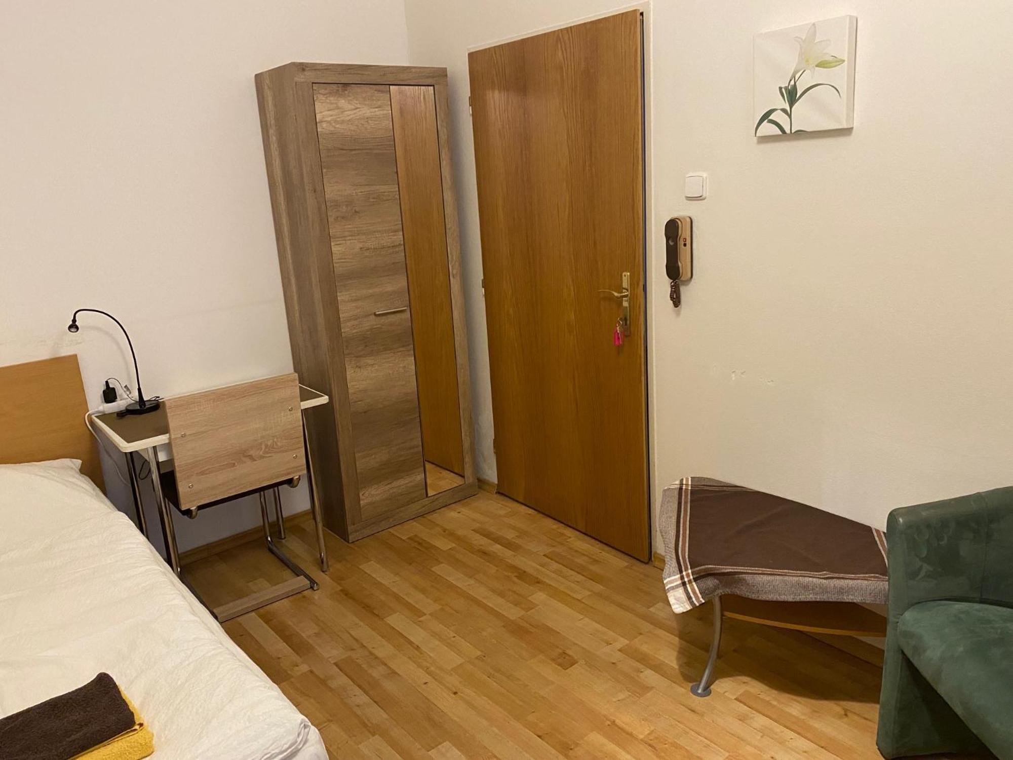 Apartmany - Penzion Smetanka Ceske Budejovice Exterior foto