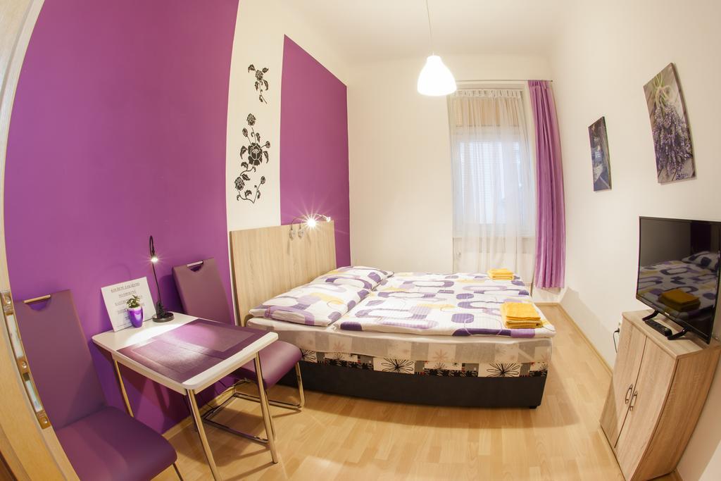 Apartmany - Penzion Smetanka Ceske Budejovice Exterior foto
