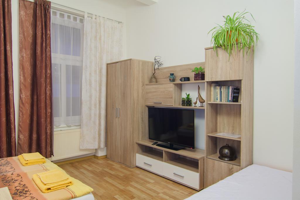 Apartmany - Penzion Smetanka Ceske Budejovice Exterior foto