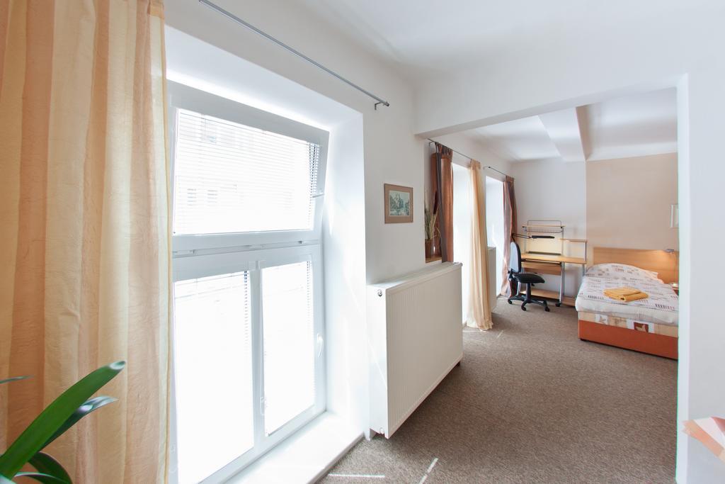 Apartmany - Penzion Smetanka Ceske Budejovice Exterior foto